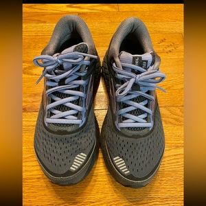Ladies Brooks Ariel 18
